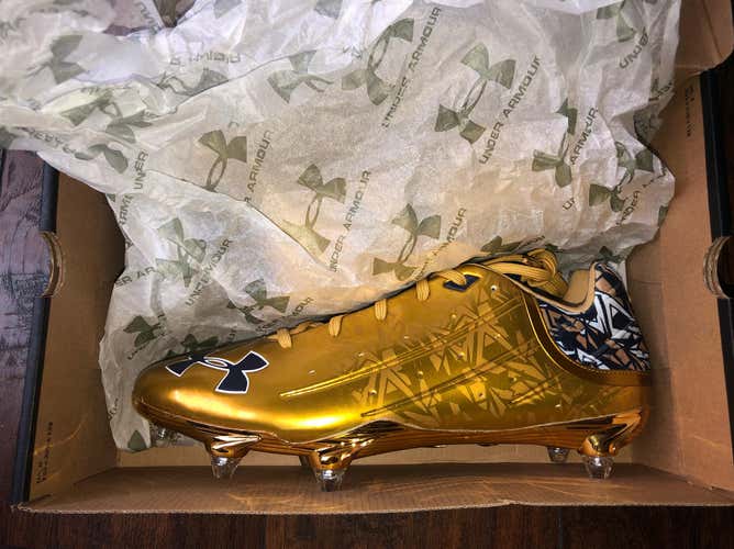 Notre Dame Team Cleats