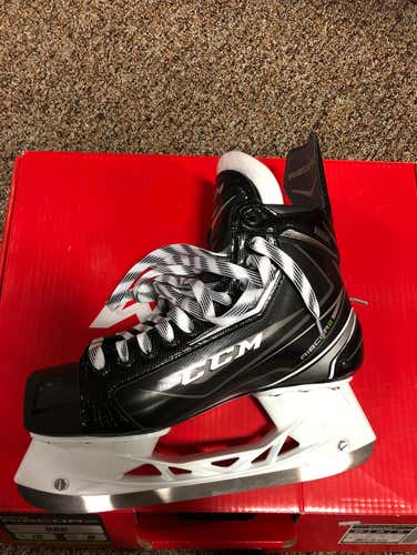 CCM Ribcore 66k Skates 10D