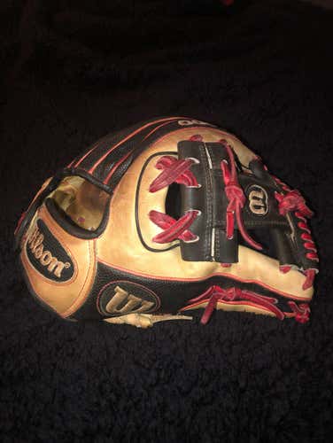 Wilson A200 (11.5)