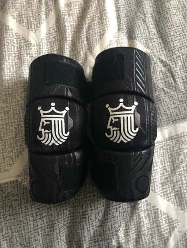 Brine Youth Arm Pads