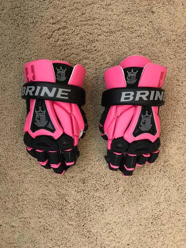 Brine King 5 Universal Limited pink gloves