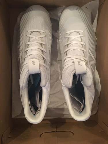 New Balance Freeze Cleats