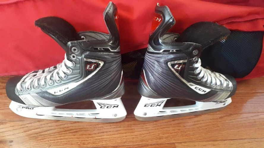 New CCM U+ Crazy Light Skates Senior Size 7.5