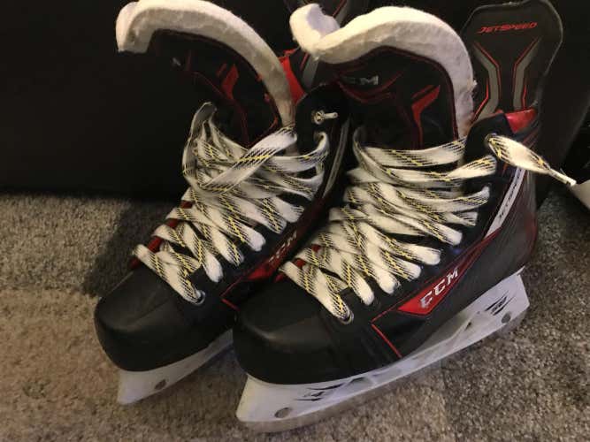 CCM JetSpeed SR 7.5EE Ice Hockey Skates