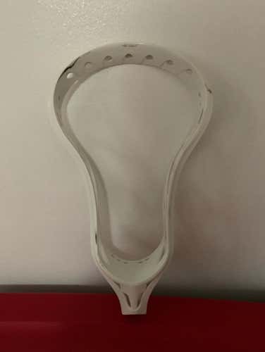 Brine Clutch X6 - White (Unstrung)