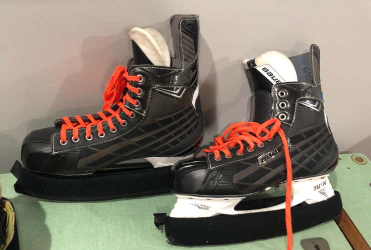 Almost New Bauer Nexus 7000 Skates.