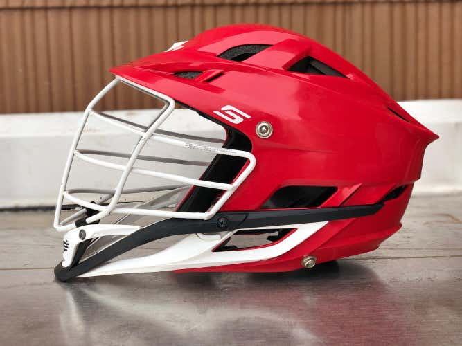 Red Cascade S Helmet (EXCELLENT CONDITION)