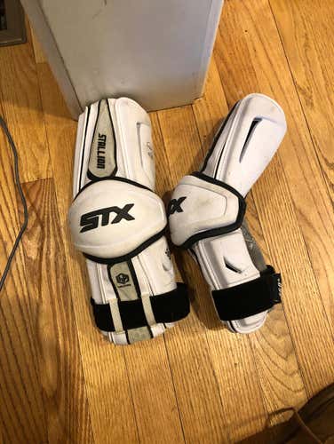 Stallion Arm Pads (attack)