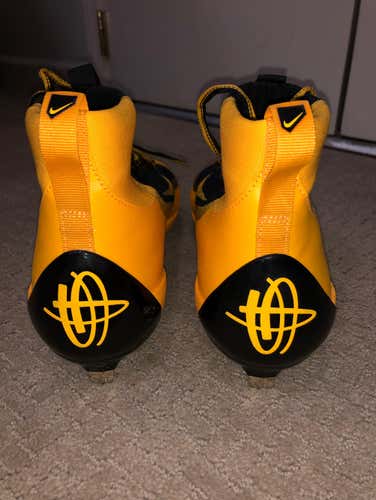 Nike Huarache Baseball Cleat Size 10