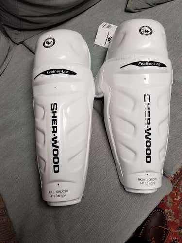 Sher-Wood - Featherlite PMP 5030 - 14" - New Shin Pads Senior