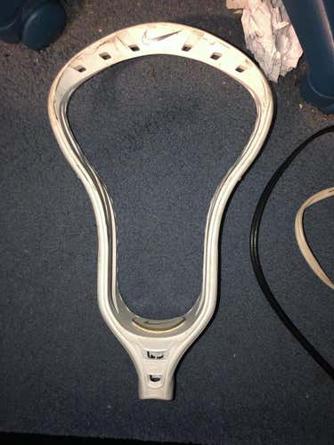 Nike Lakota U Head