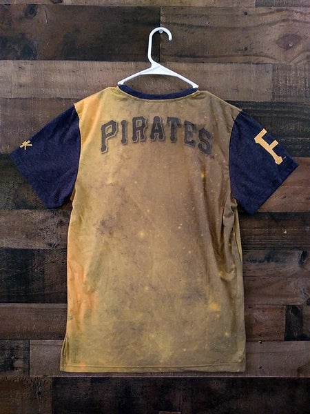 Official pittsburgh pirates fanatics branded pitt star logo Shirt