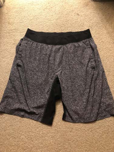 Lululemon T.H.E. Short - Men’s L 9” Linerless