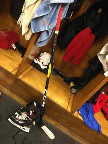 CCM Super Tacks AS1 Stick Lefty Unknown Intermediate