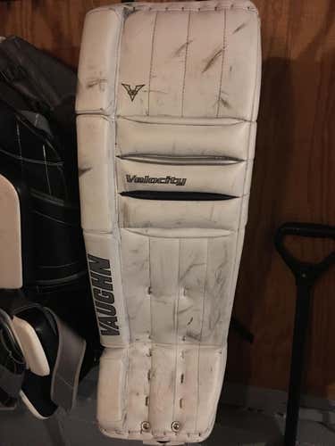 Vaughn Velocity V5 Goalie Leg Pads Senior 7465