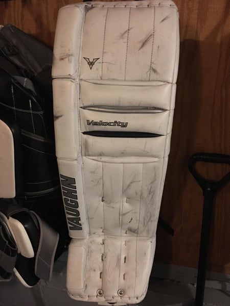 Vaughn Velocity V5 Goalie Leg Pads Senior 7465