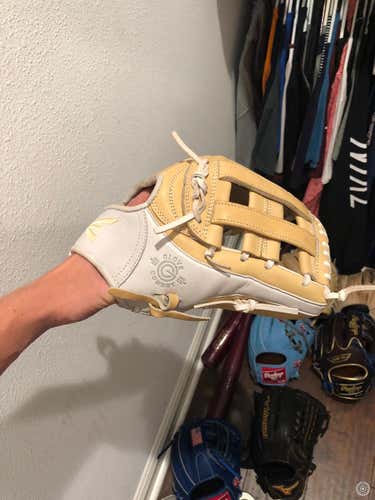 Easton Small Batch No. 1. Very Sweet Glove With Amazing Quality.