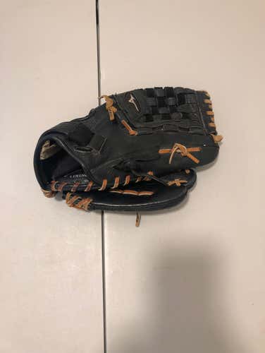 11.5” Mizuno Baseball Glove