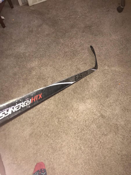 INT Right Handed Synergy EQ10 Hockey Stick | SidelineSwap