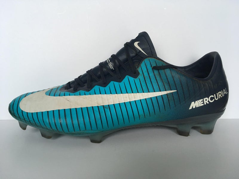 Nike Mercurial Vapor XI 11 FG Size 10.5