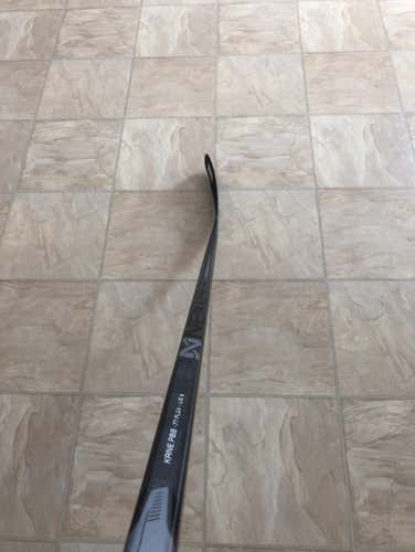 Bauer Nexus 8000 No Grip P88 77 Flex