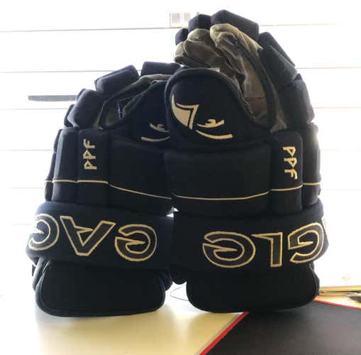 Eagle PPF Hockey Gloves