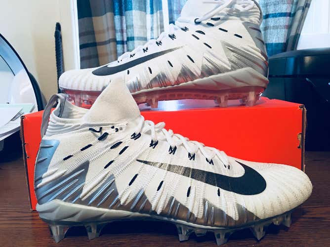 Nike Alpha Menace Elite Football Cleats Sz 11