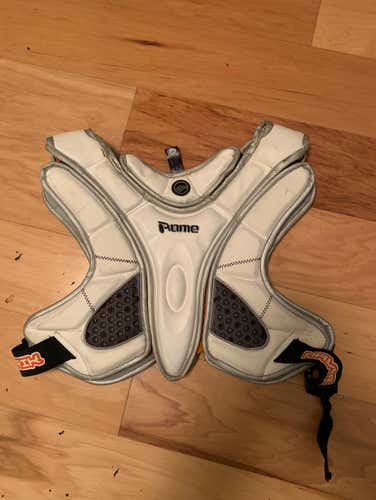 Maverick Rome Shoulder Pads