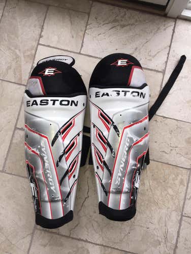 Easton EQ50 Senior 16” Shin Pads