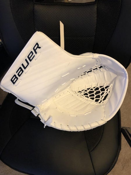 New Bauer Supreme S190 Goalie Glove Regular Senior