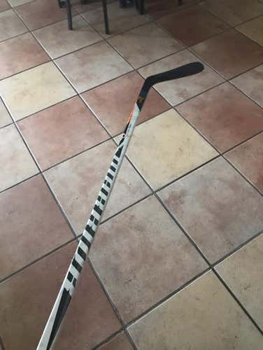 Warrior QRL SE White Mid Curve Stick