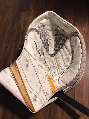 CCM Extreme Flex III Pro Stock Goalie Glove