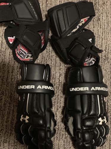 Under Armour Gloves and Elbow pad combo