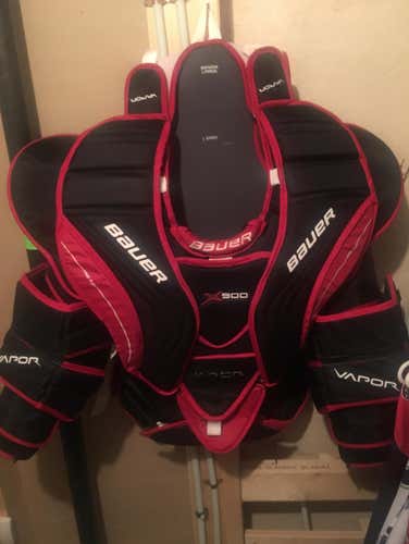 Bauer X900 Chest Protector