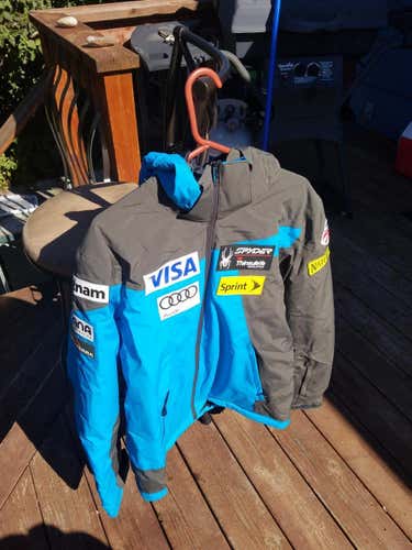 NEW never worn Official US Team jacket
