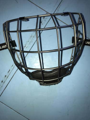 Bauer Re-akt Cage Size Small Silver