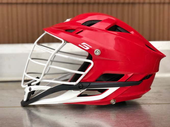 Red Cascade S Helmet (EXCELLENT CONDITION)