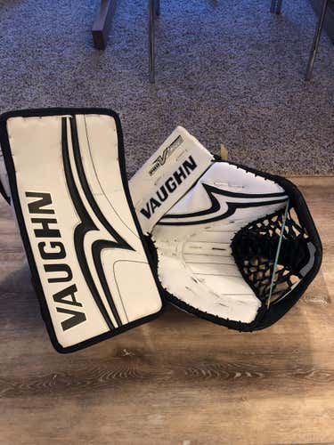 Vaughn Pro V Elite Pro Carbon Goalie Glove & Blocker Regular Senior