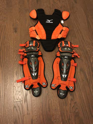 Mizuno Catcher's Protective Gear Youth