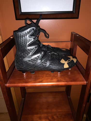 LE Highlight Black And Gold Cleats