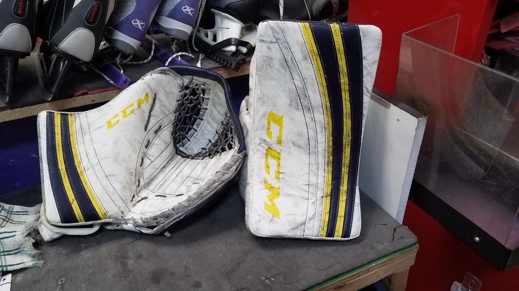 CCM Extreme Flex Pro Goalie Glove & Blocker Regular Senior