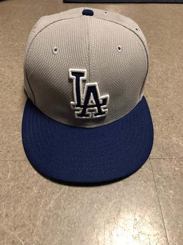 New Era Dodgers hat size - 7 1/8