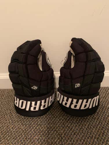 Warrior QR Pro Gloves Great Condition