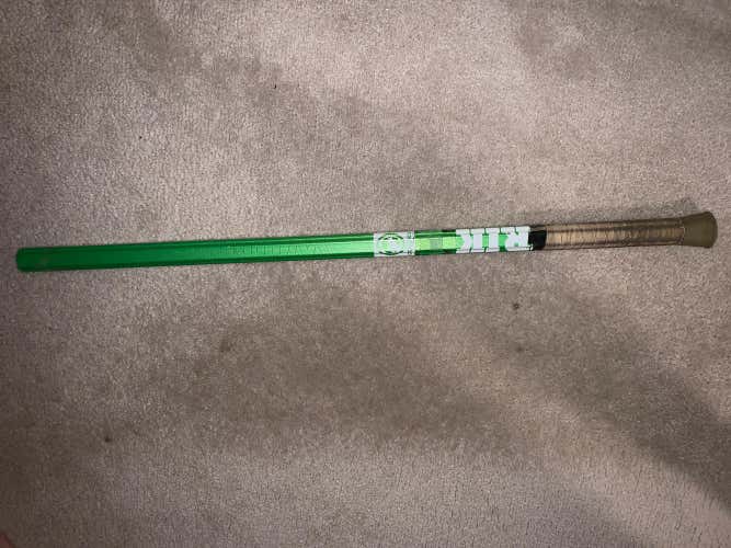 Green Maverick Wonderboy Lacrosse Shaft