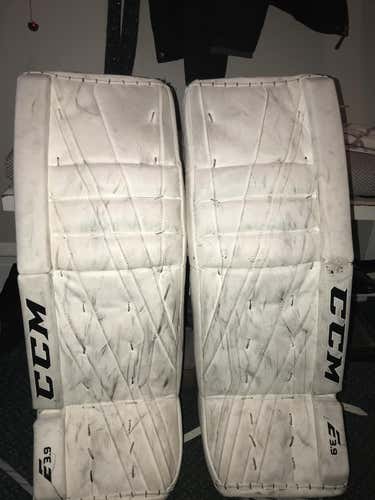 CCM Goalie Leg Pads Senior