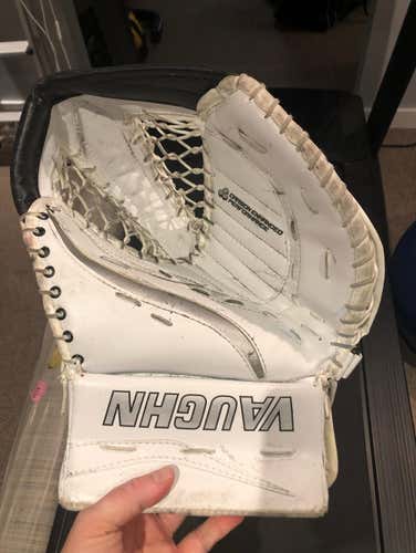 Vaughn LT98 Pro Goalie Glove