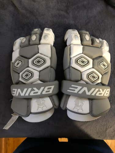brine Triumphs Gloves