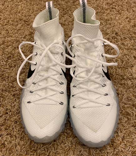 Nike Alpha Sensory Turf Shoe