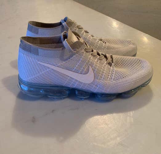 Lightly Used Nike Vapormax