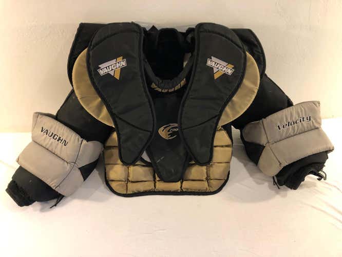 Vaughn V7000 Goalie Chest Protector Senior Size Medium